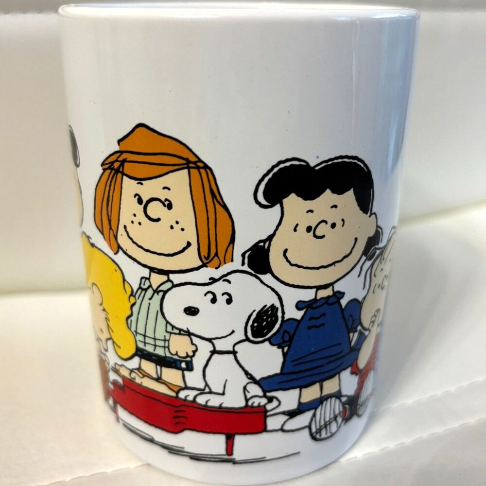 Peanuts Gang Ceramic Tumbler Glass 4.25" Snoopy Charlie Brown Lucy 2020 Cup